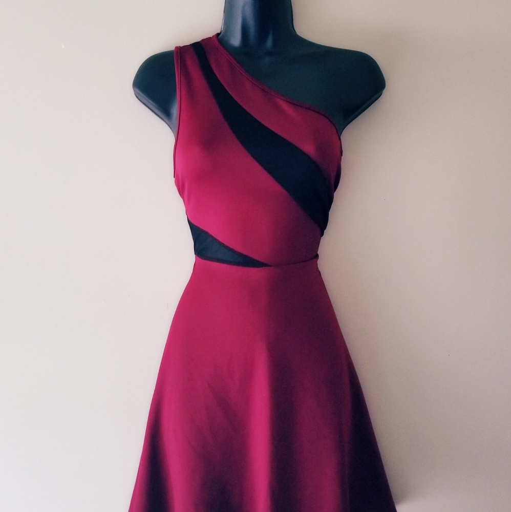 Burgundy black Love Chesley Dress Size L